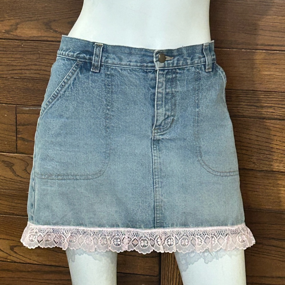 Wassimo. Size 11. Denim Skirt with Lace Trim